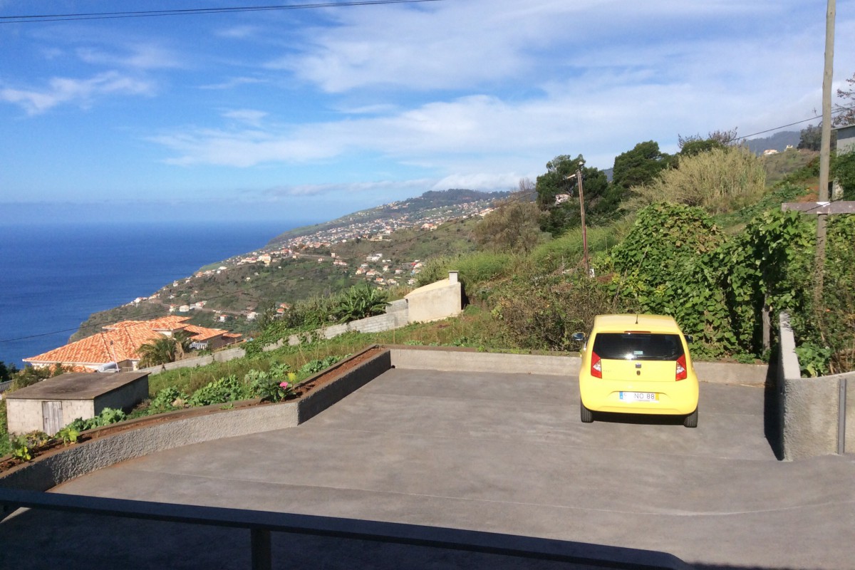 Mar e mais Ferienhaus Madeira maremais Parkplatz